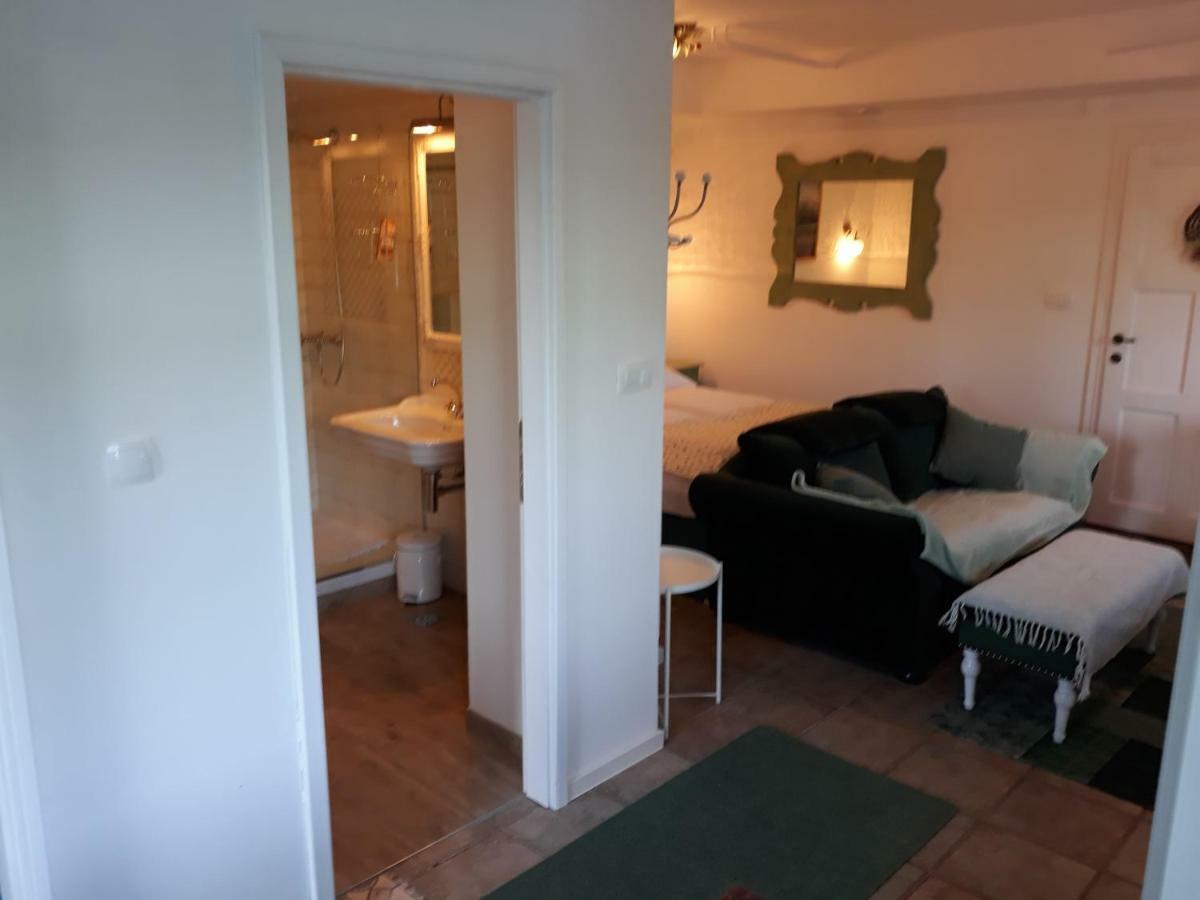 Pletna Lake View Apartment Bled Bagian luar foto